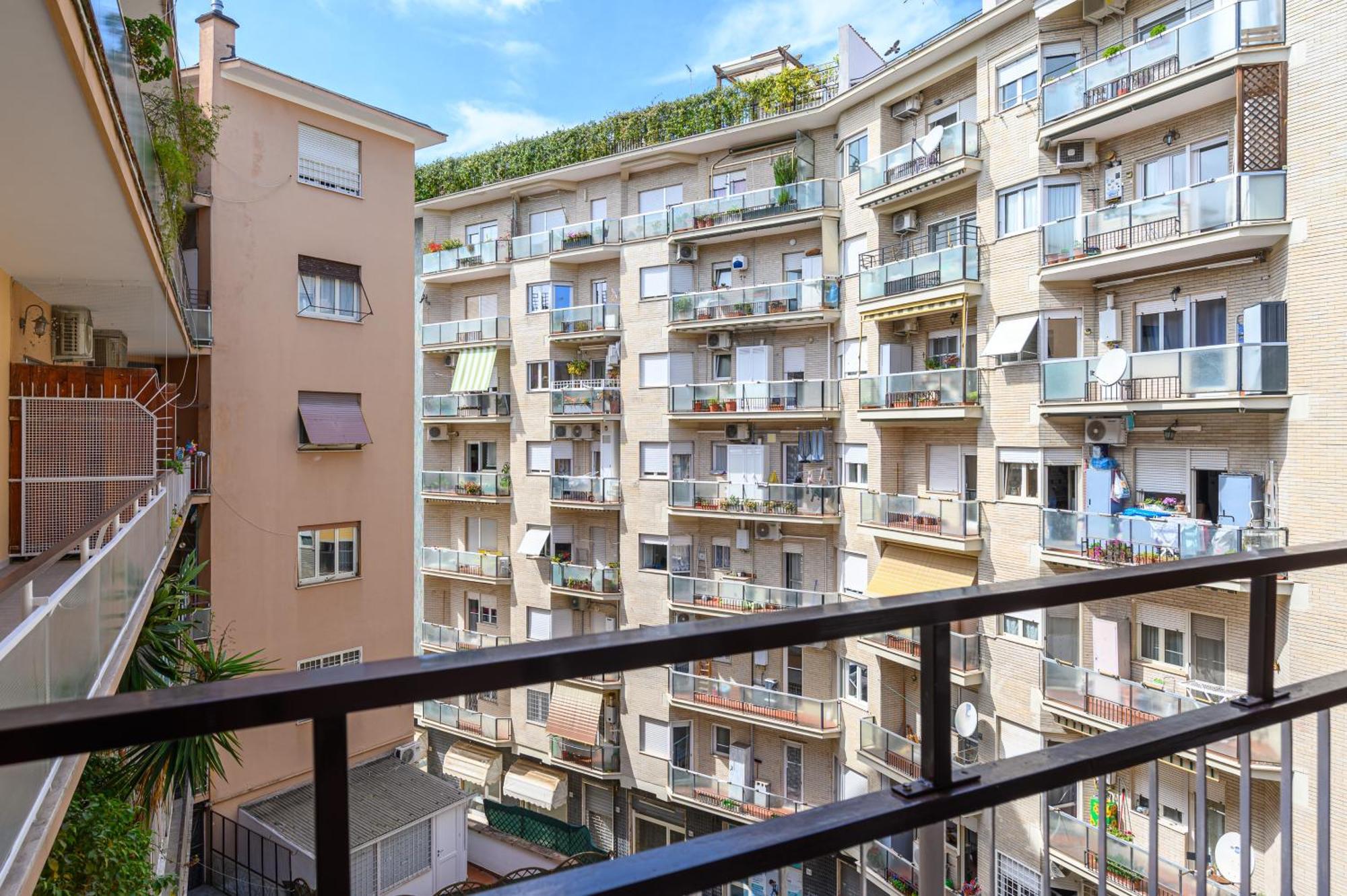 Domus Vatican View - San Pietro Apartment Rom
